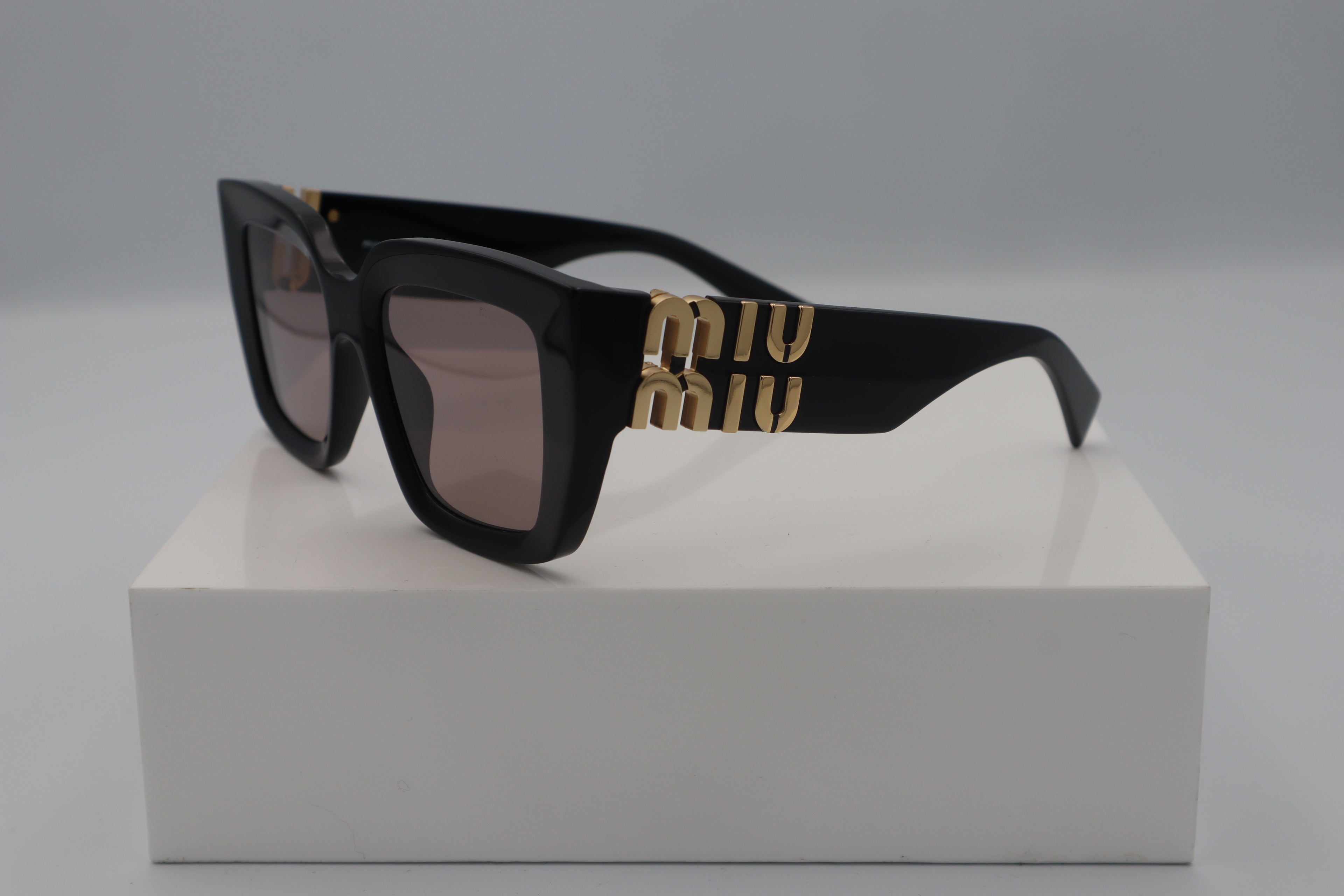 MIU MIU SMU B05