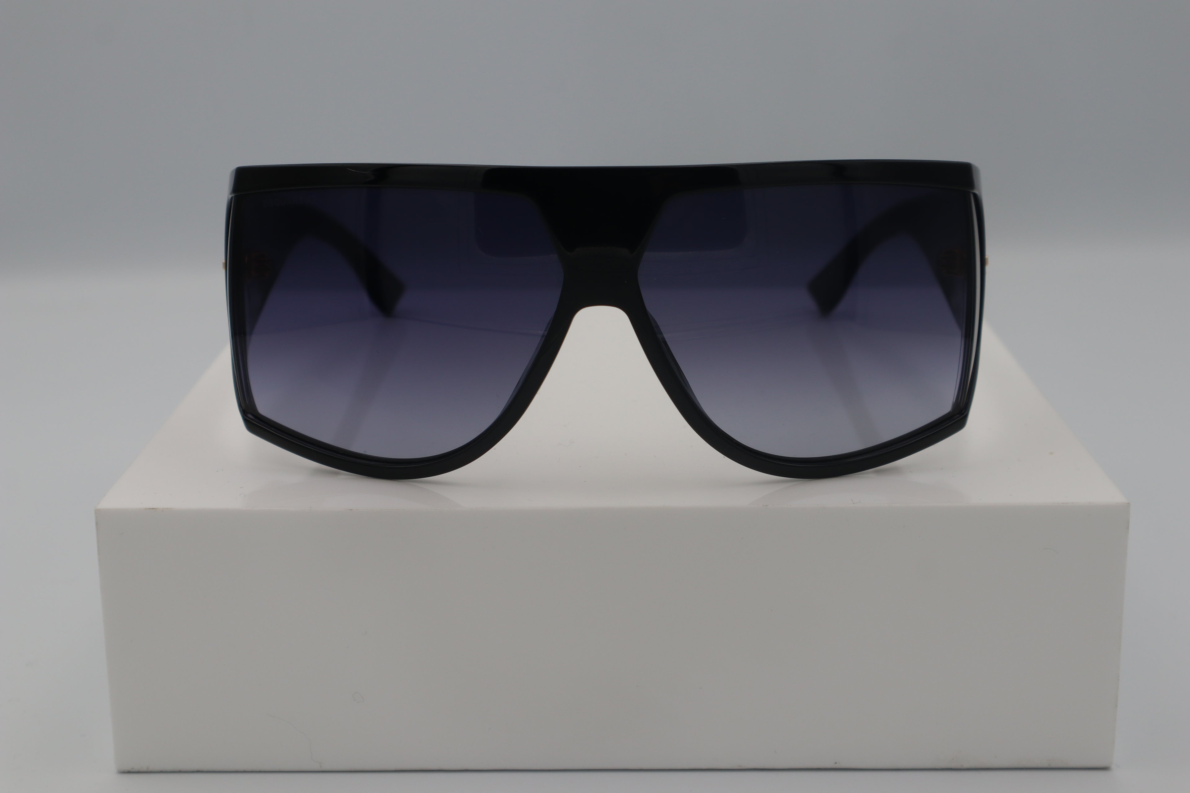 DSQUARED2 D2 0124/S