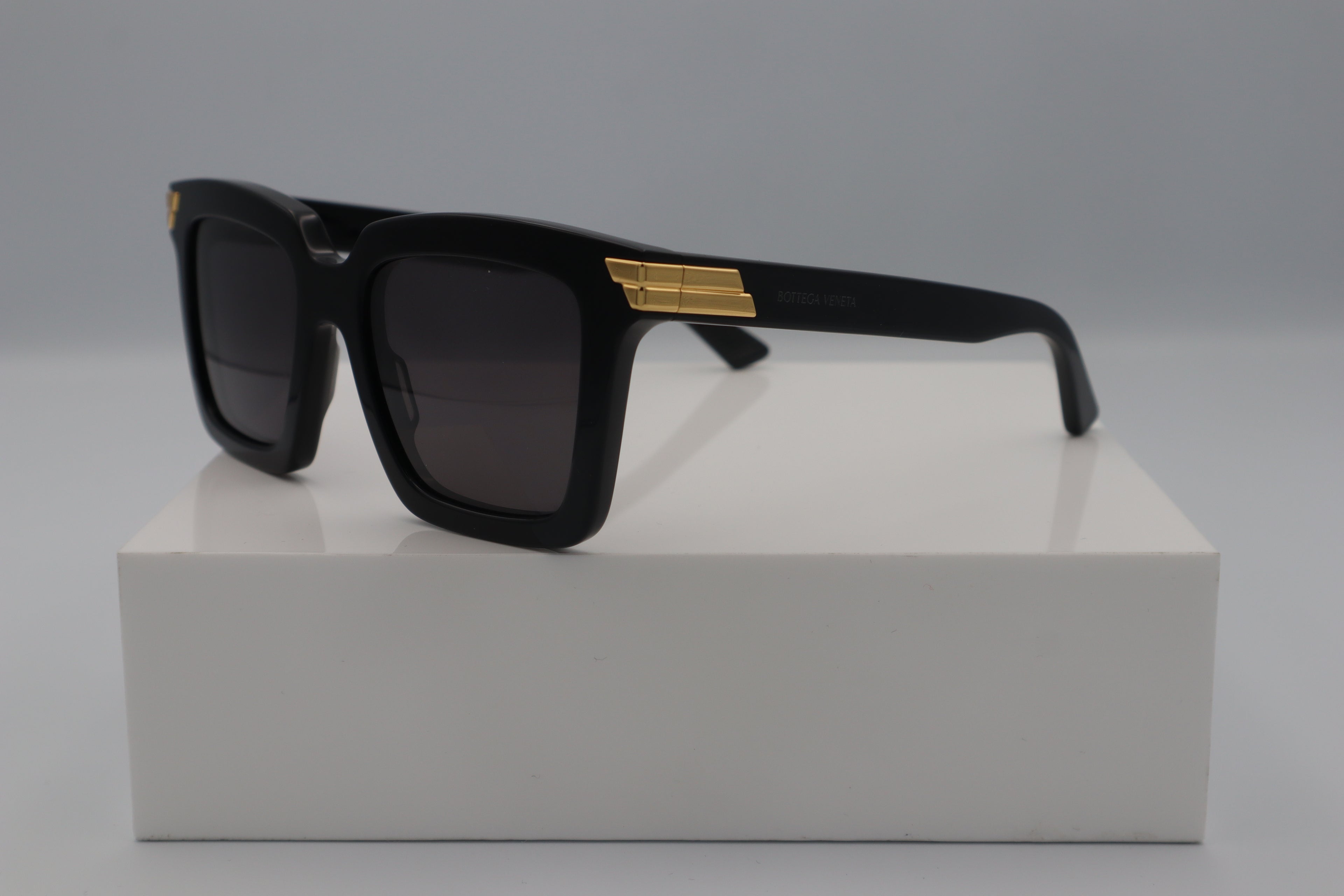 BOTTEGA VENETA BV1005