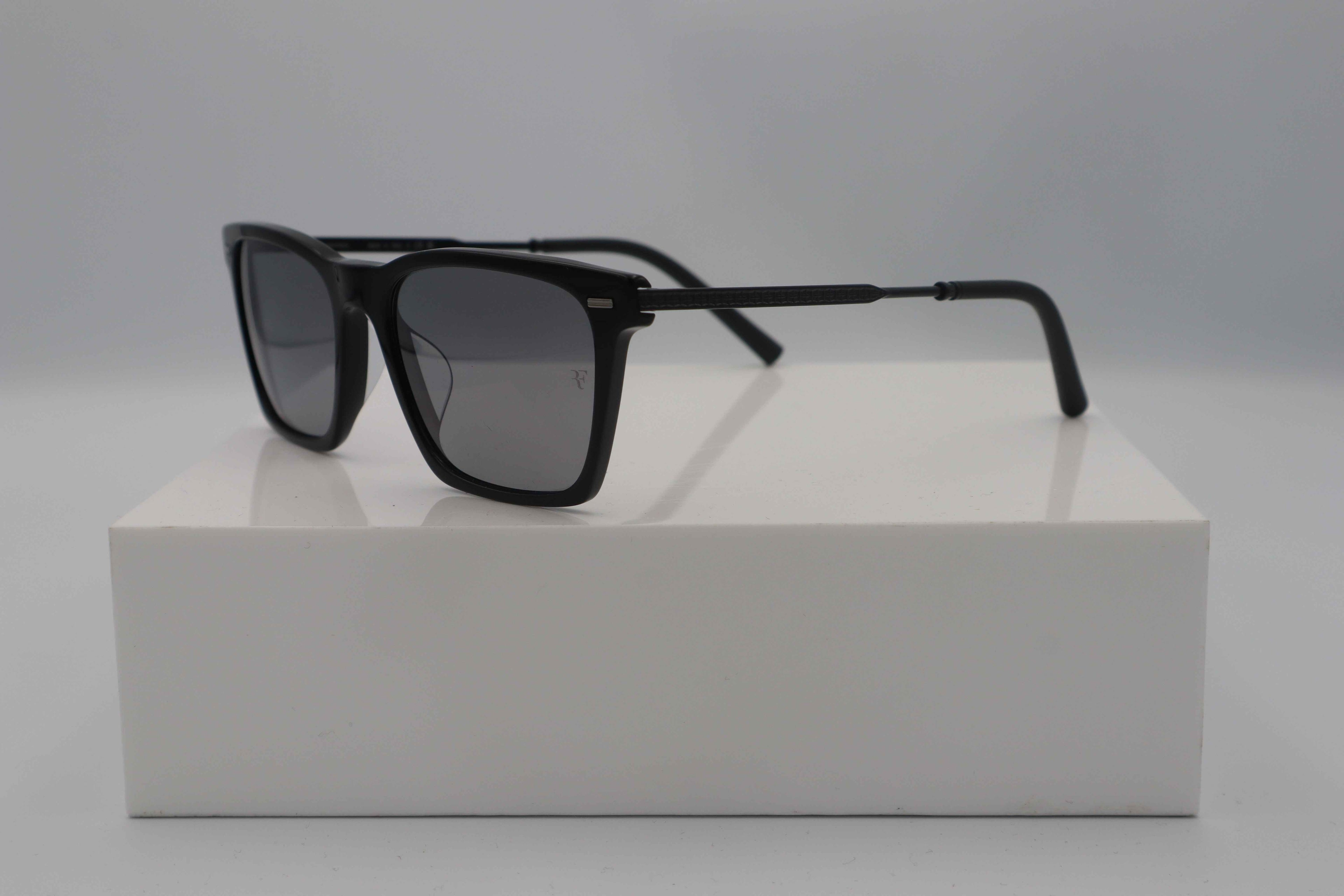 OLIVER PEOPLES 0OV5624SU