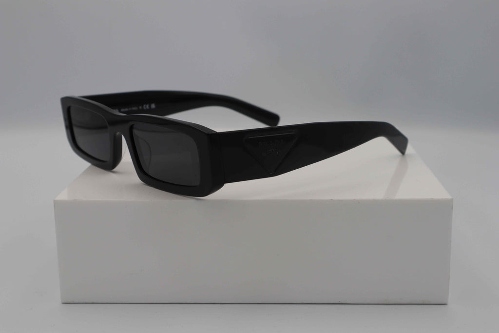 PRADA 0PR D09SD