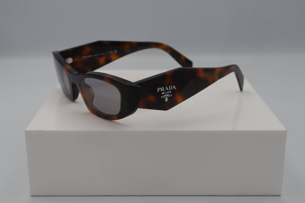 PRADA SPR B16