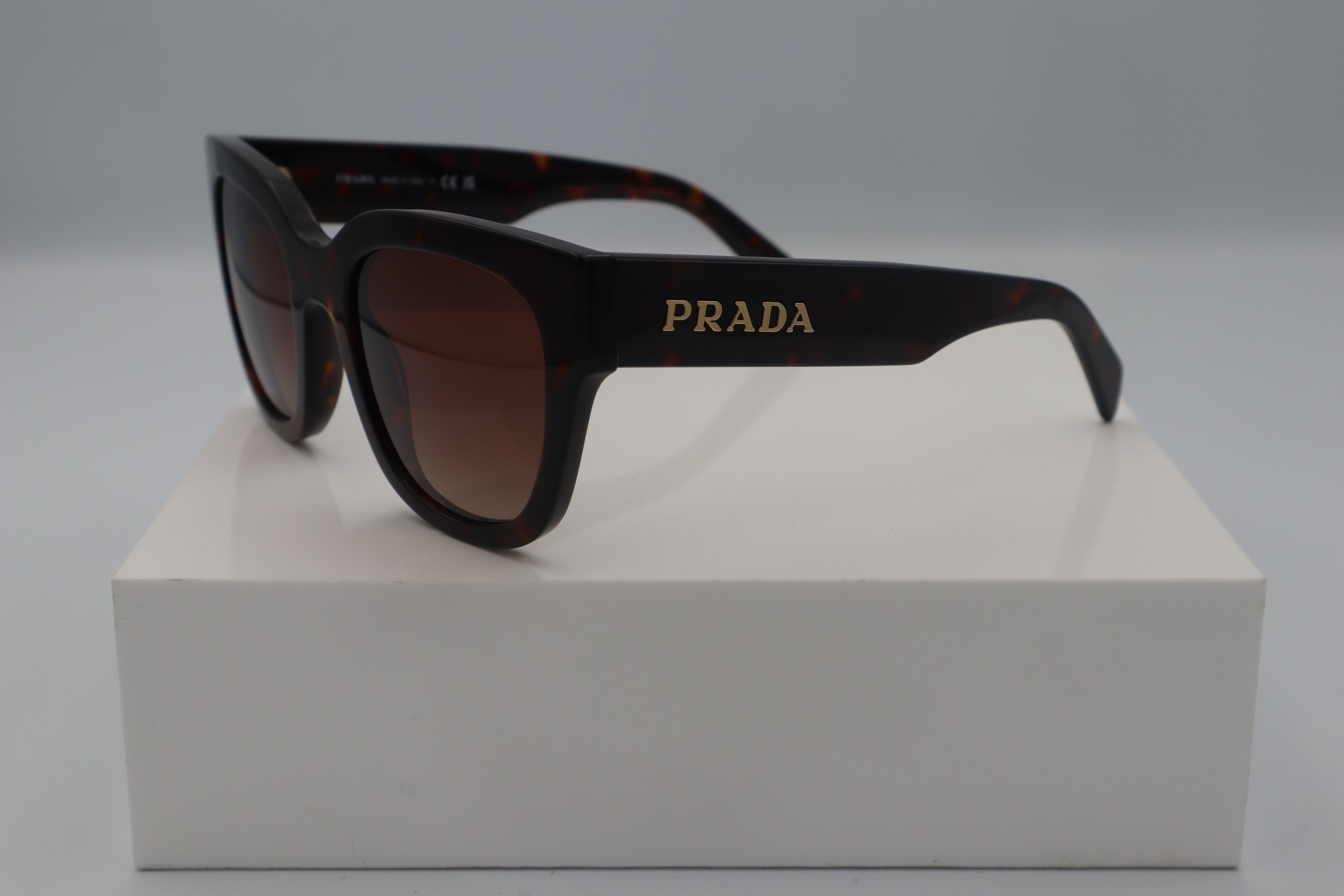 PRADA SPR C04
