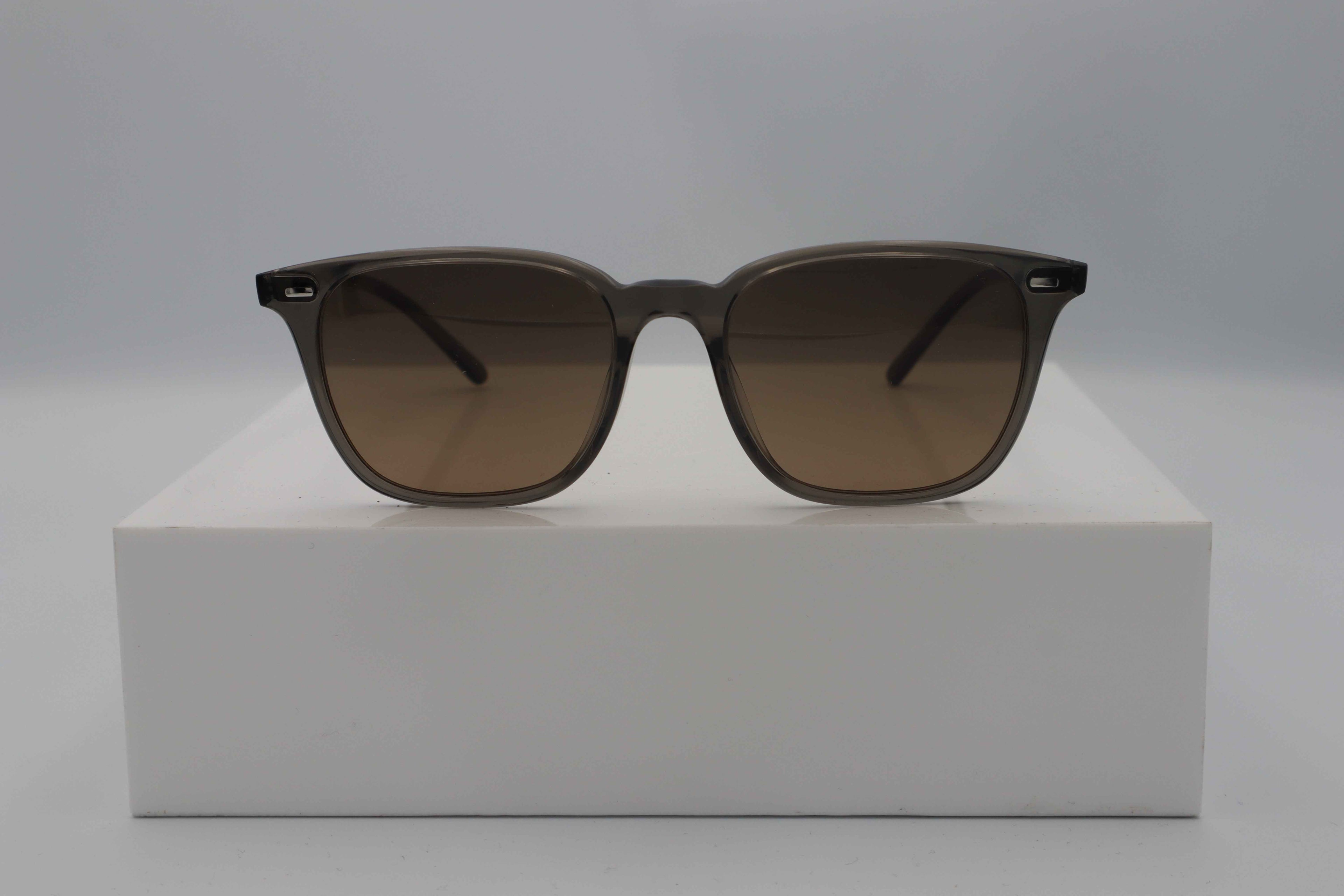 OLIVER PEOPLES 0OV5614SU
