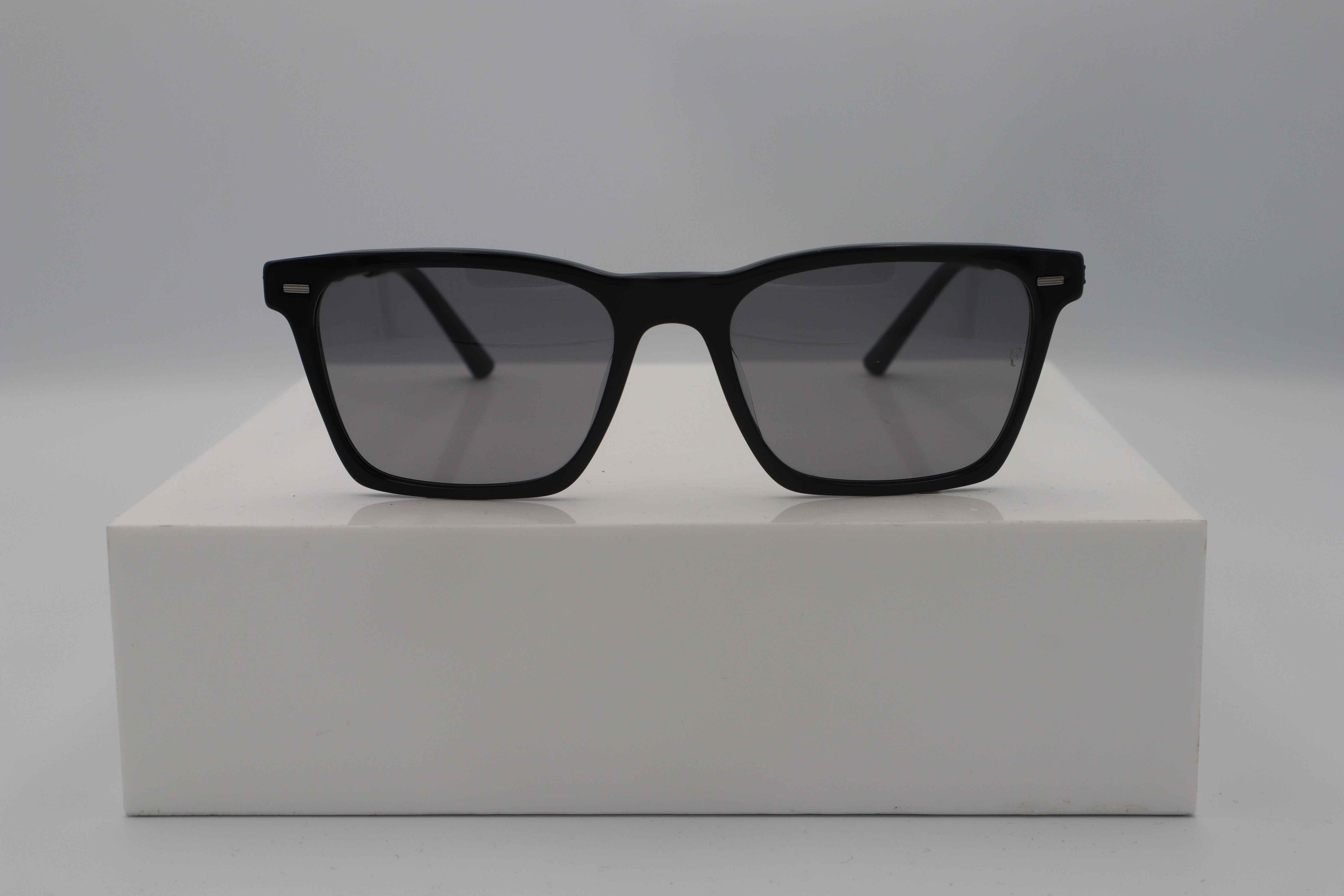 OLIVER PEOPLES 0OV5624SU