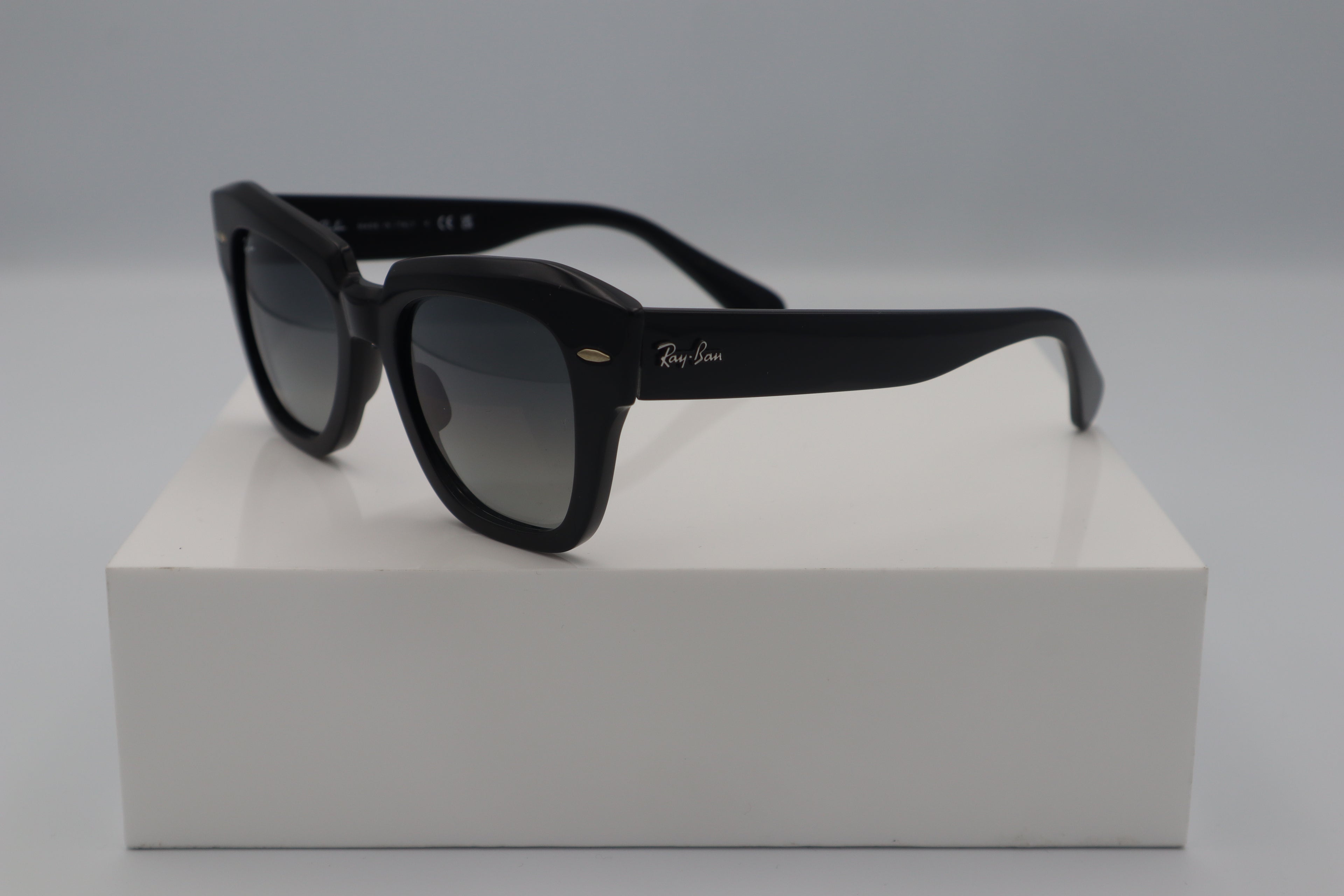 RAYBAN STATE STREET RB2186