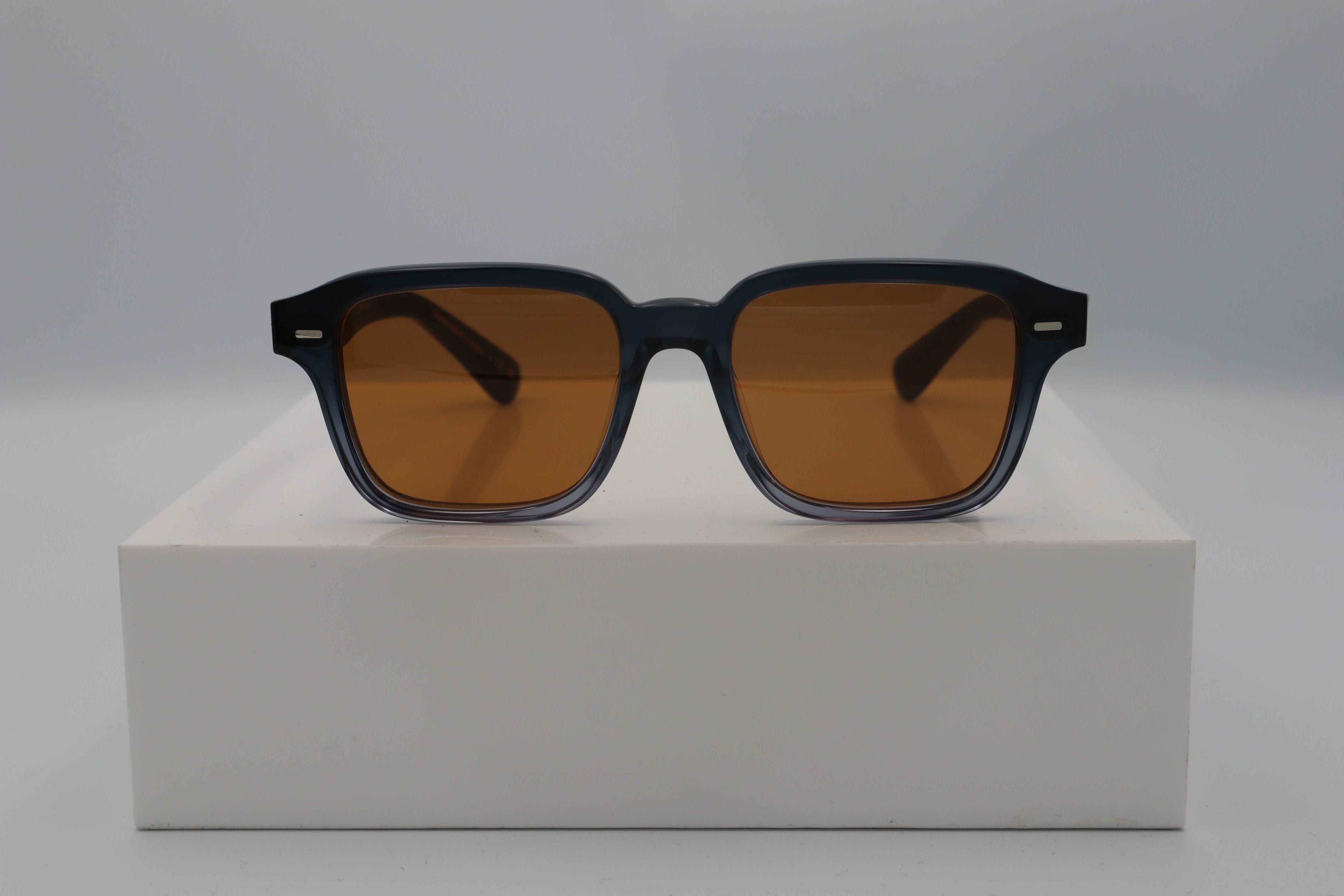 OLIVER PEOPLES 0OV5562SU