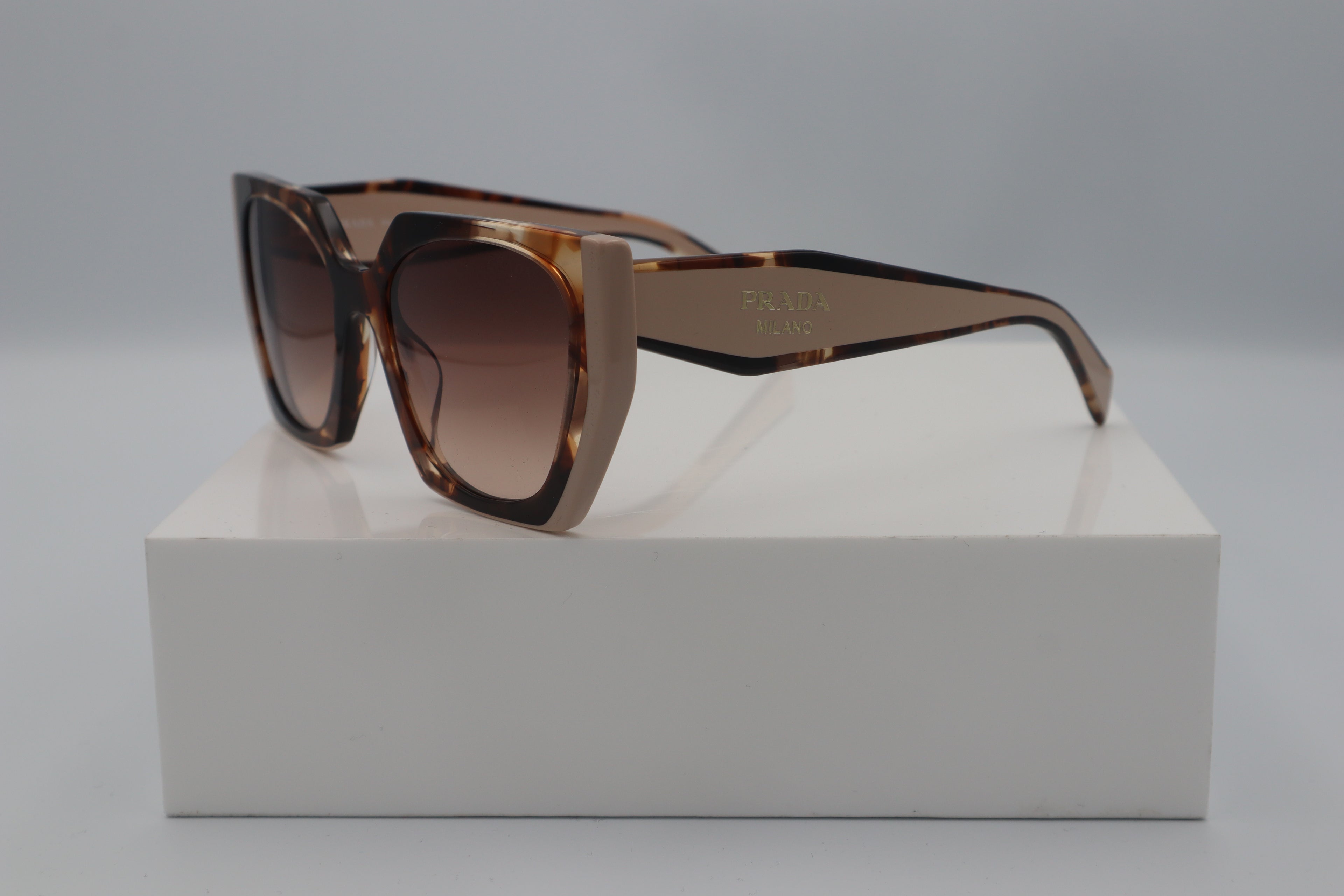 PRADA SPR 15W