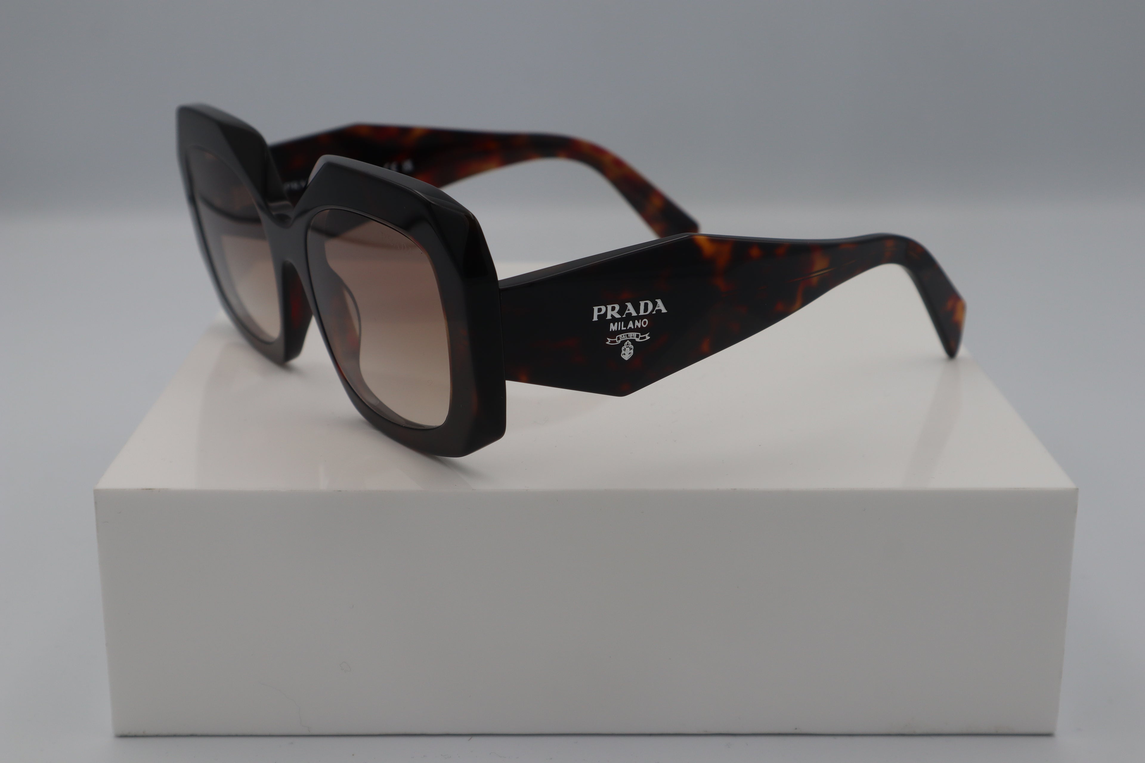 PRADA SPR B23