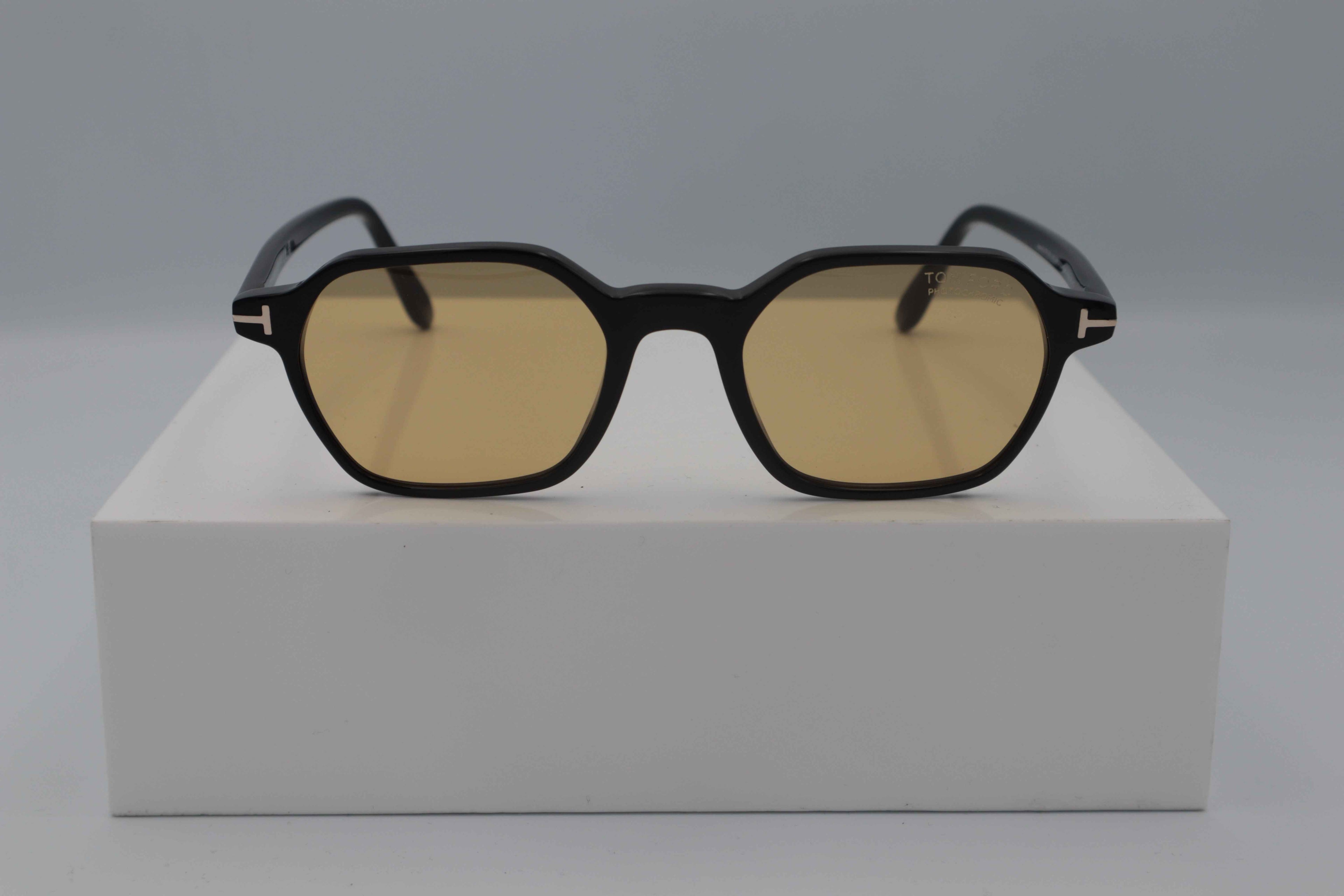 TOM FORD 1301 PHOTOCHROMIC
