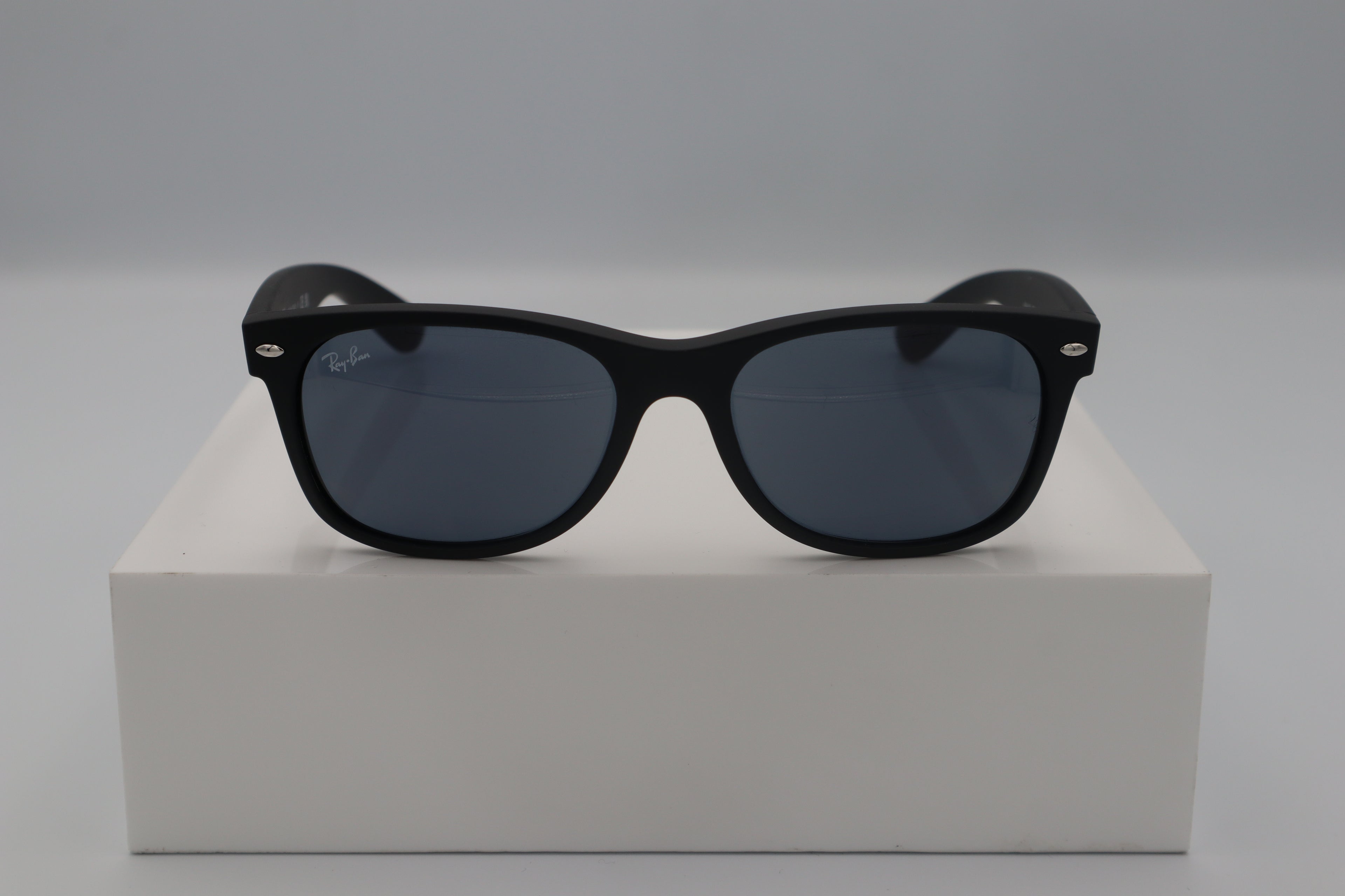 RAYBAN 2132 NEW WAYFARER