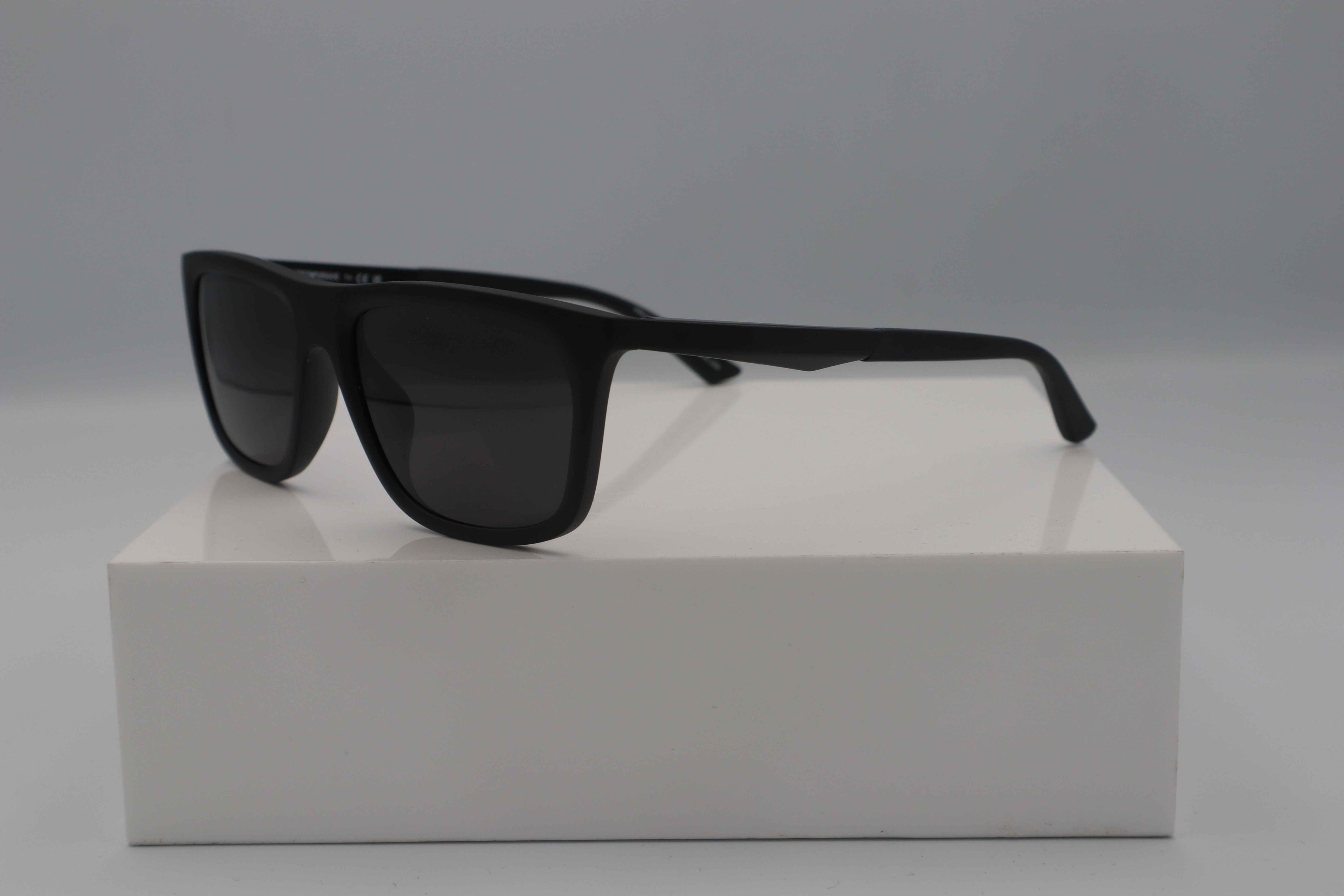 EMPORIO ARMANI 0EA4272U