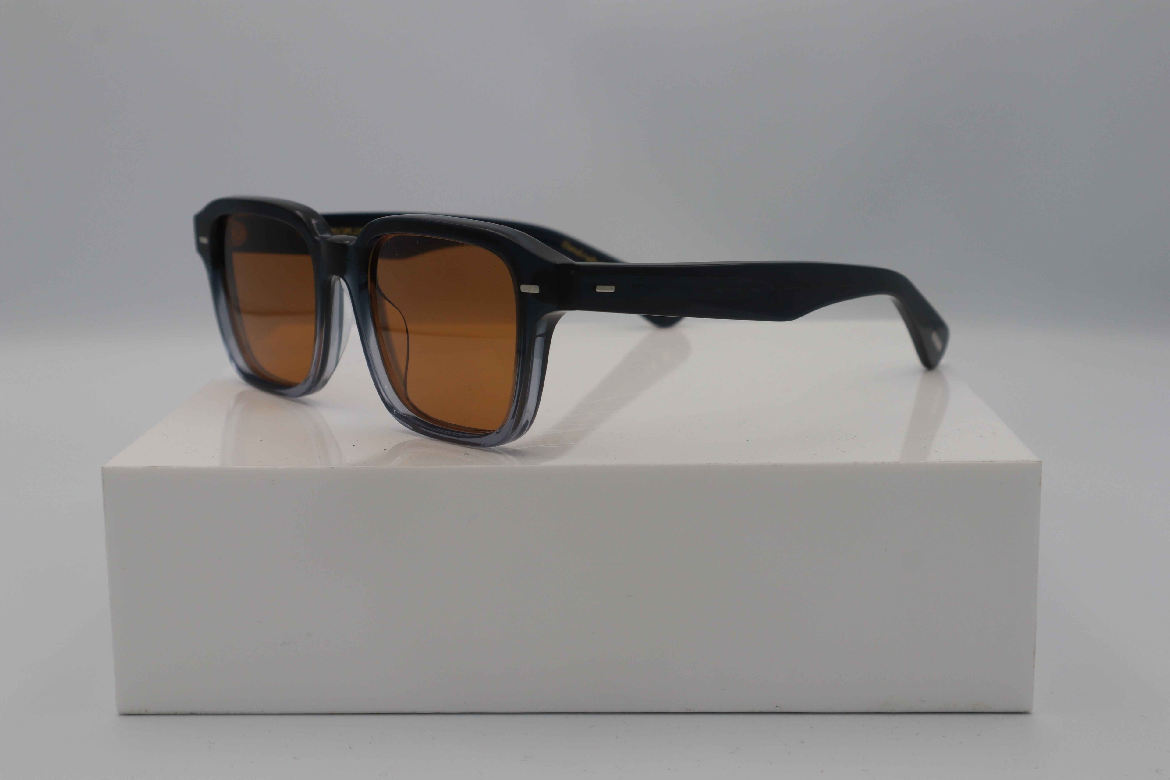 OLIVER PEOPLES 0OV5562SU