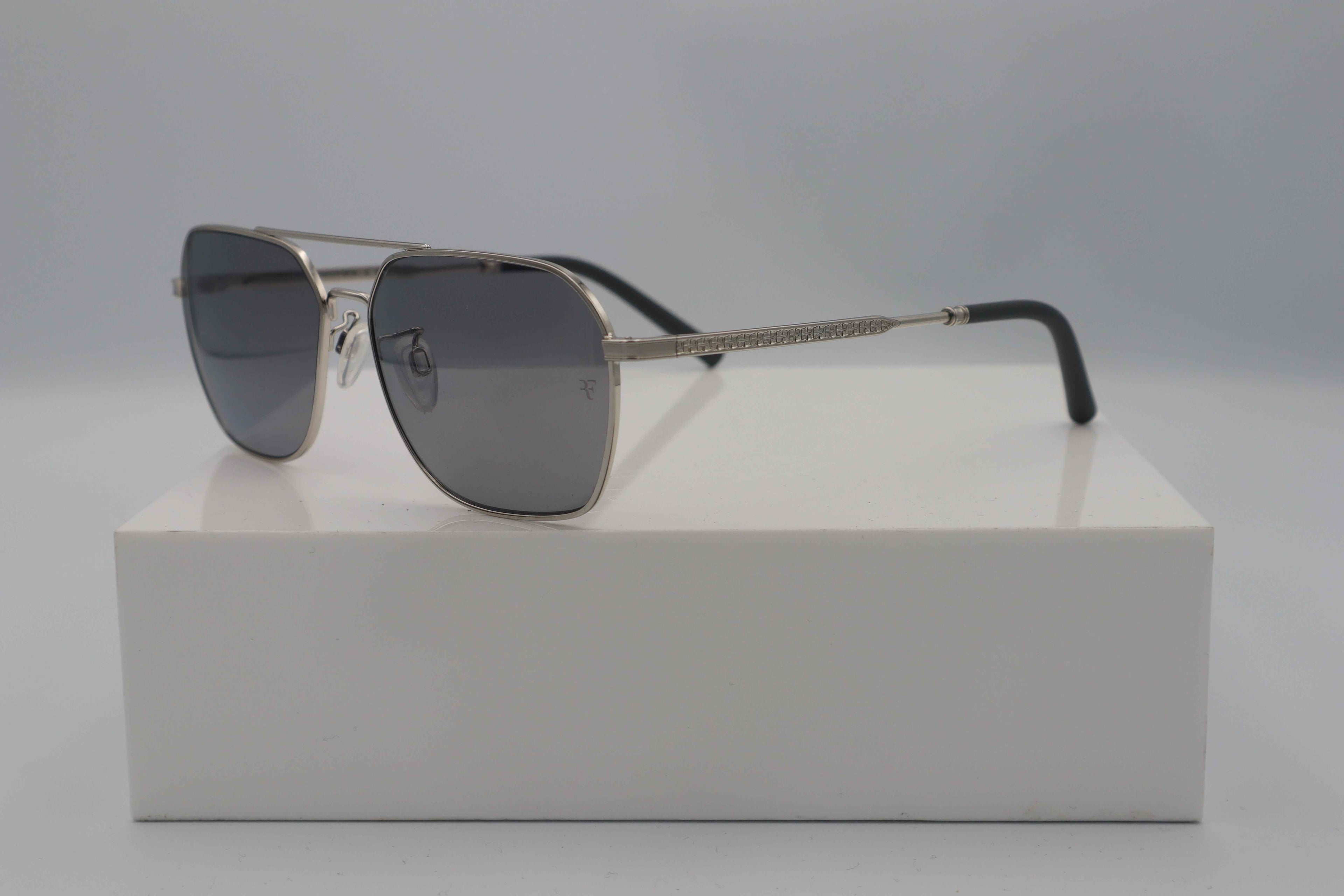 OLIVER PEOPLES 0OV1377S