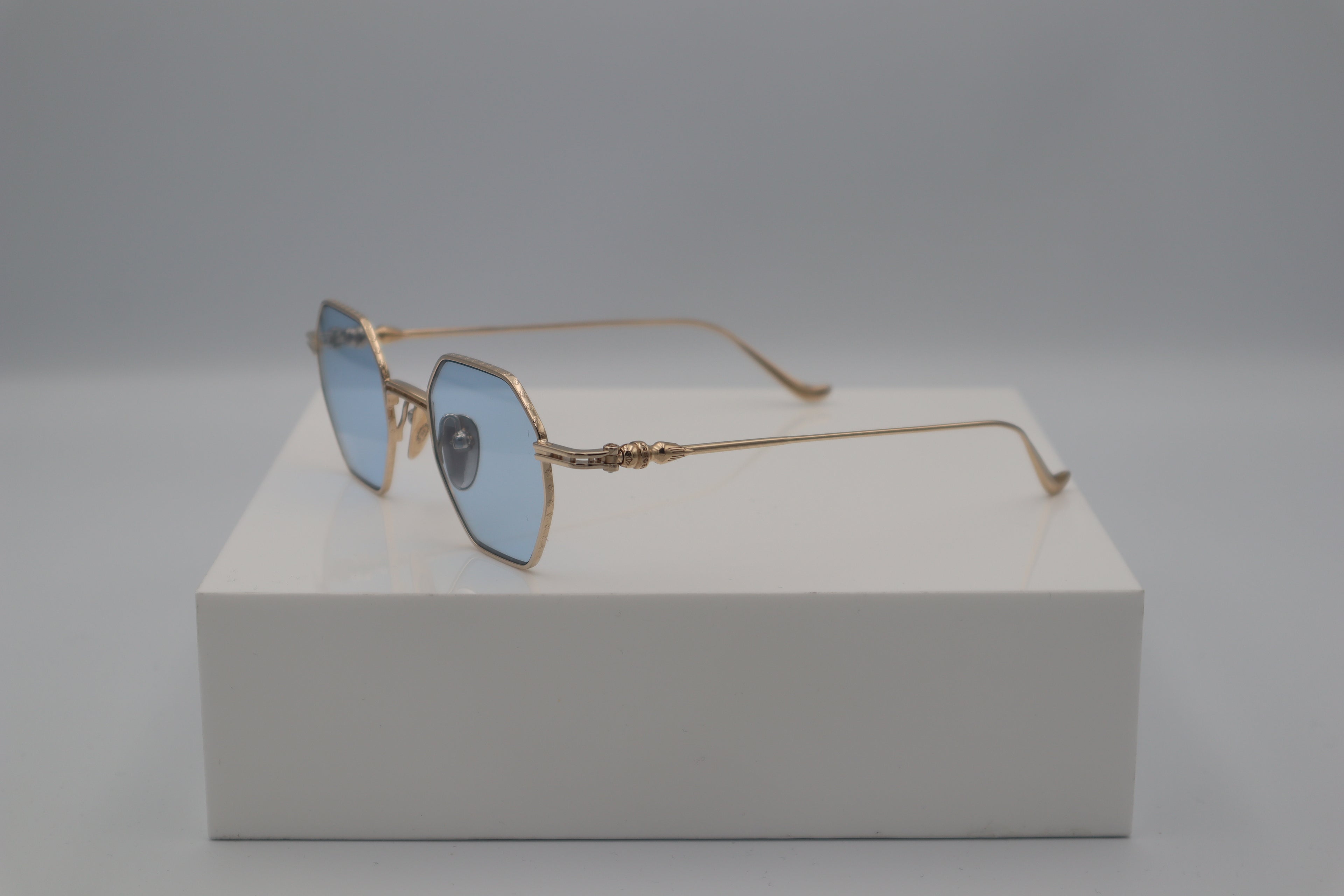 CHROME HEARTS EVACULATION