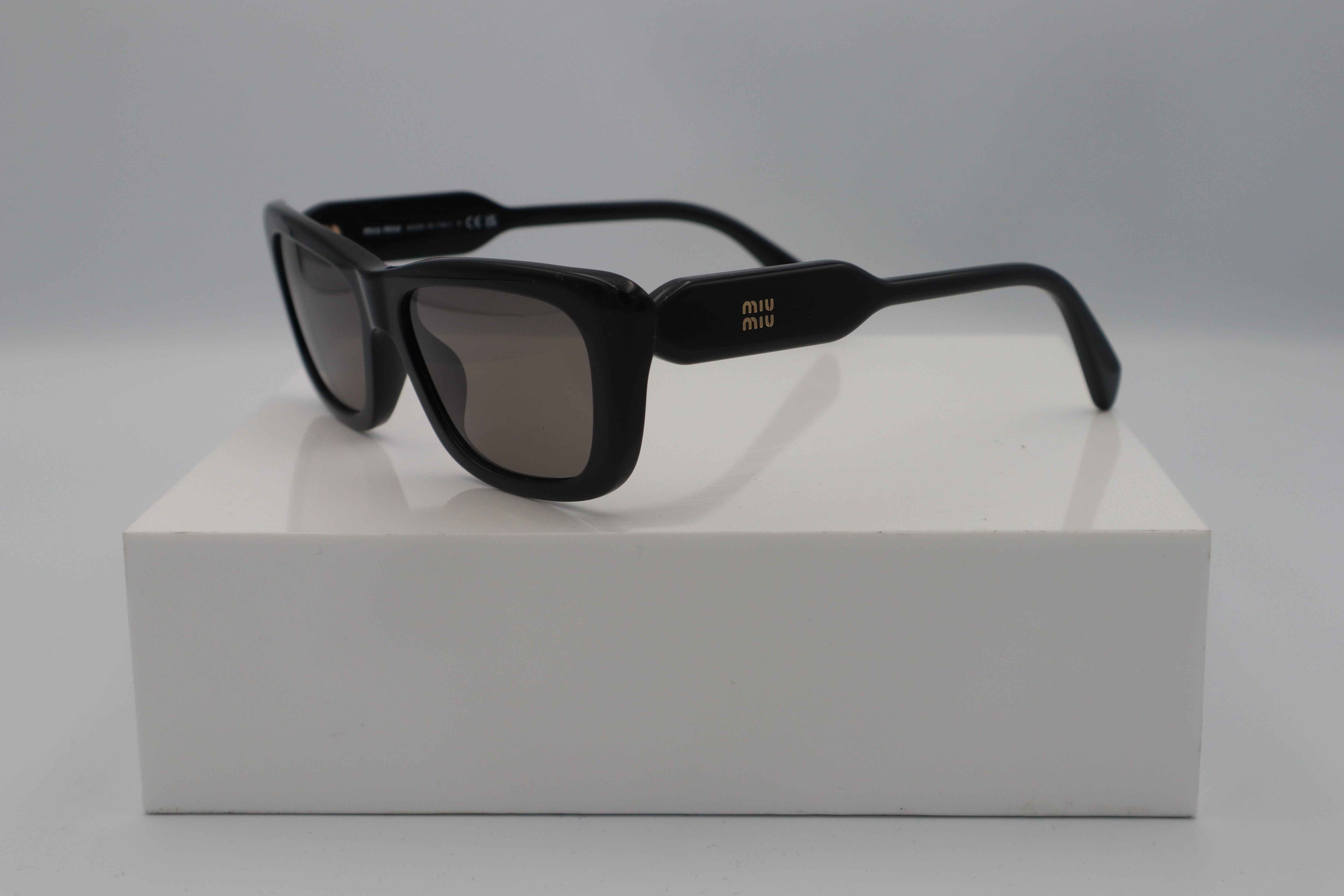 MIUMIU 0MU B12S