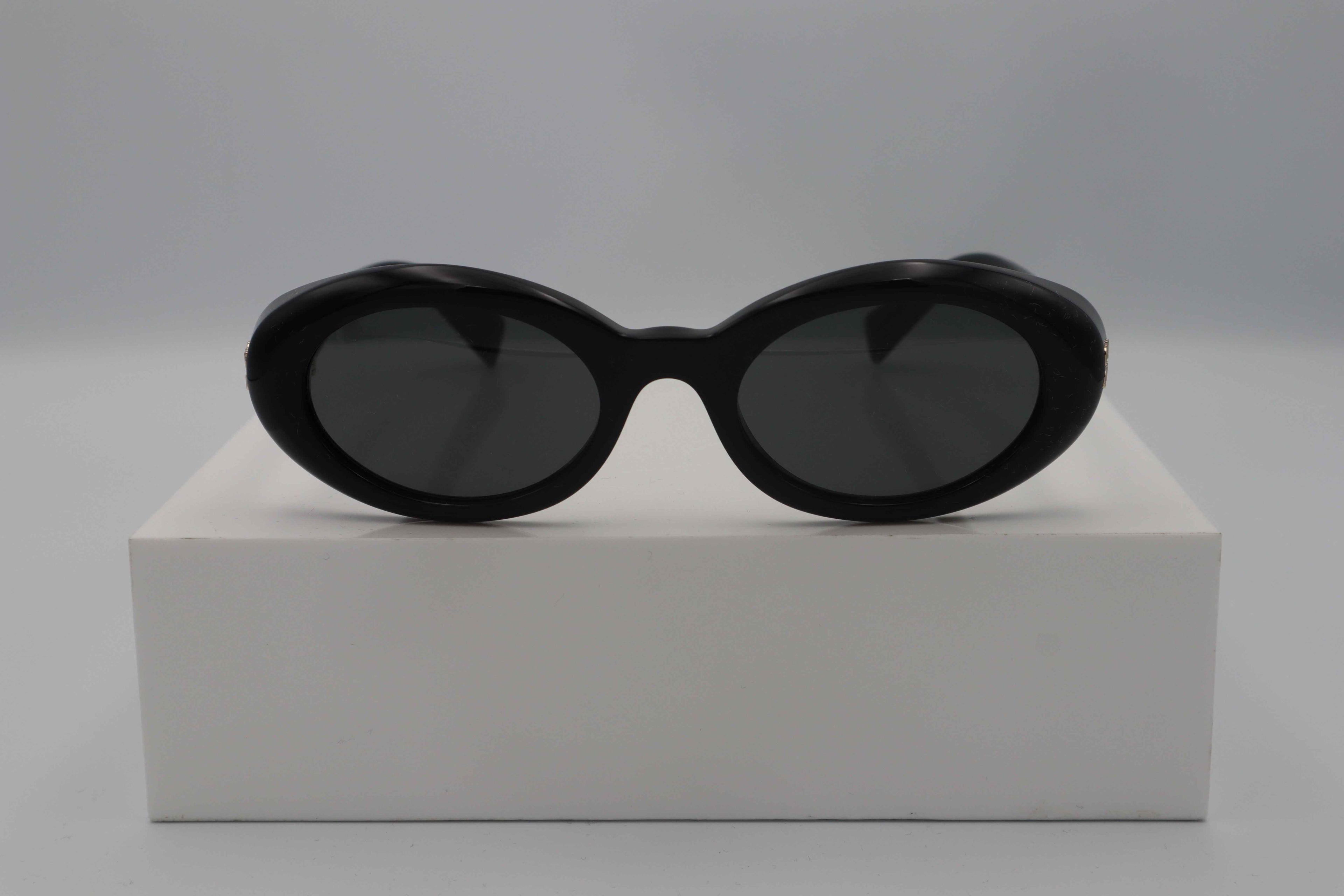 MIUMIU 0MU B09S