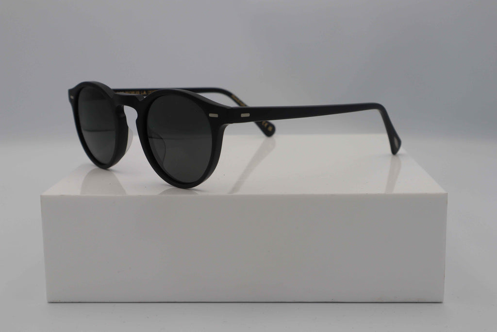 OLIVER PEOPLES 0OV5217S
