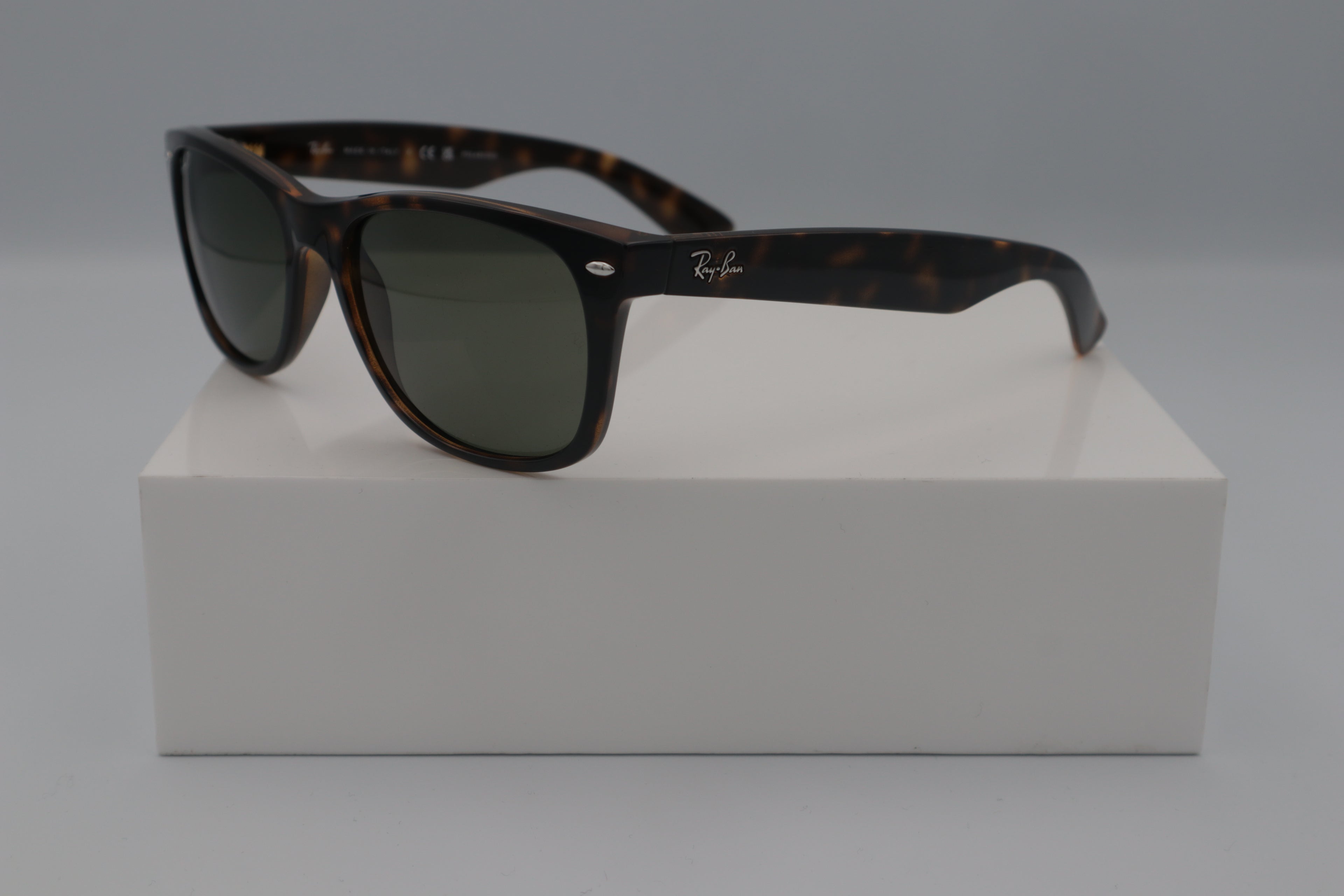 RAYBAN 2132 NEW WAYFARER