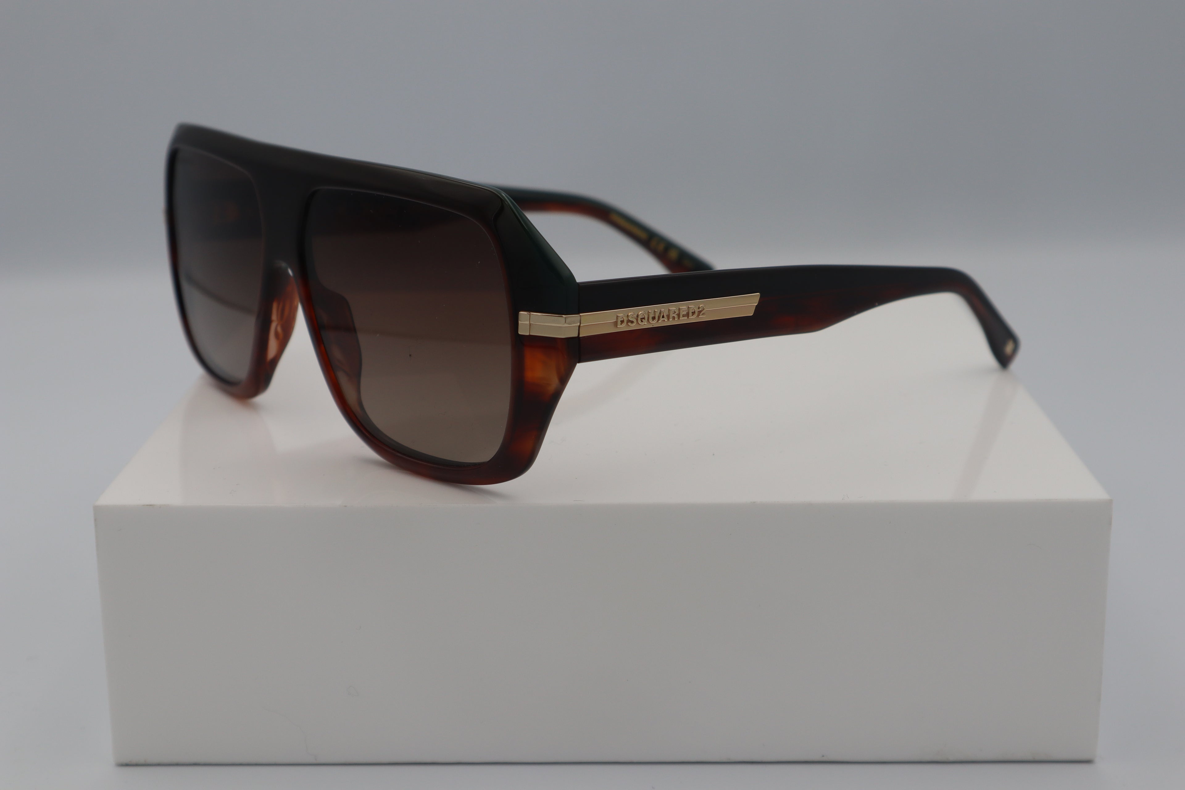 DSQUARED2 D2 0160/S