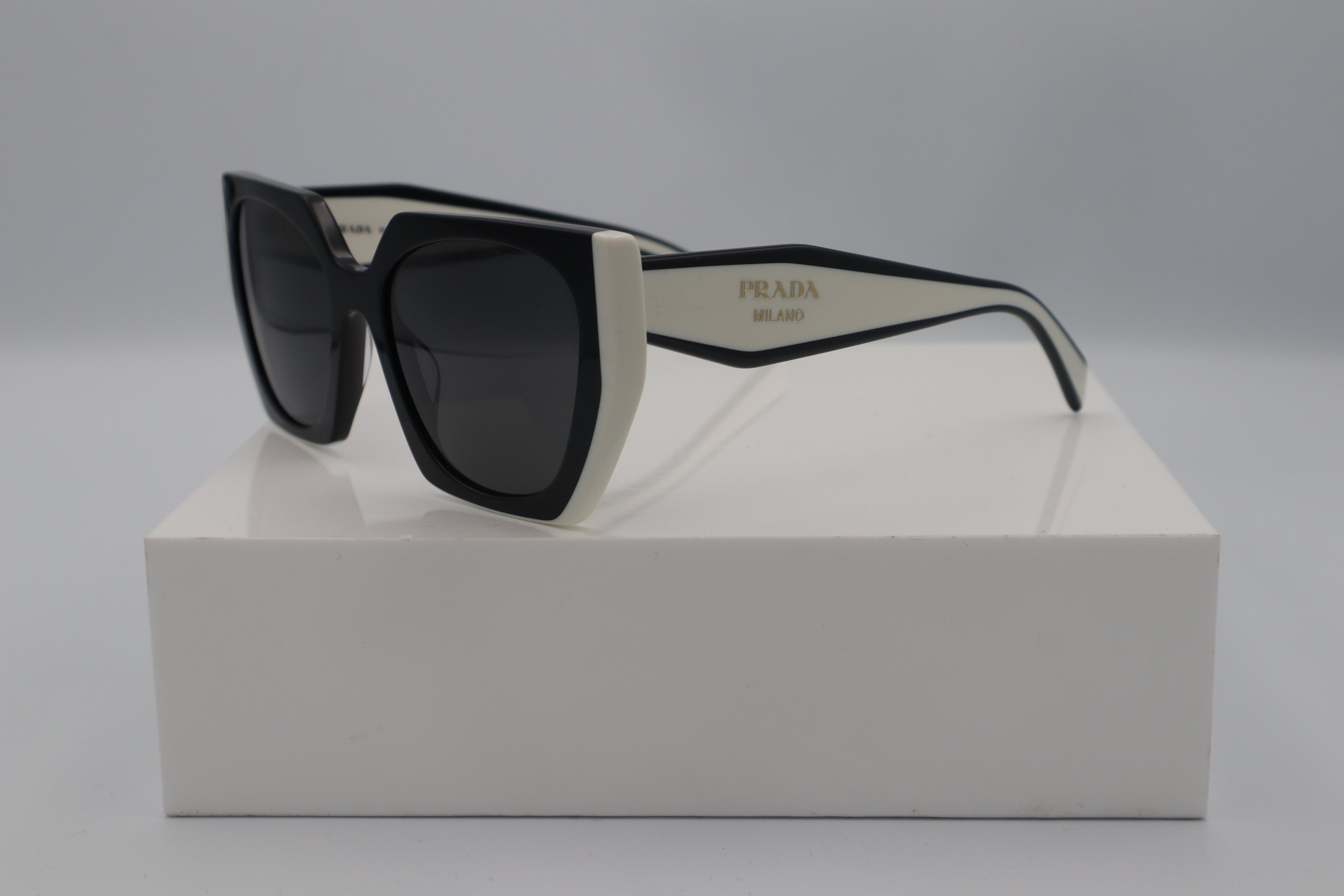 PRADA SPR 15W